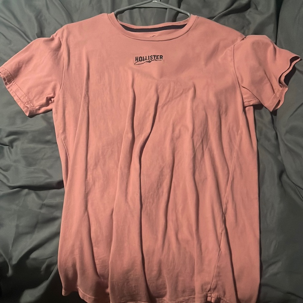 Pink hollester shirt